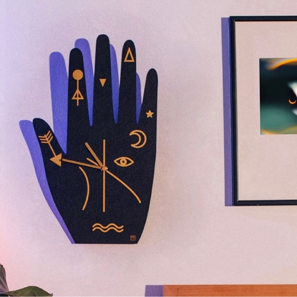 doiy design Other - NWT (in the box) Mystic Time Hand Clock